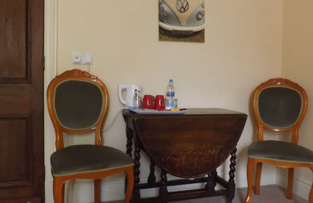 Cedar House B&B-1