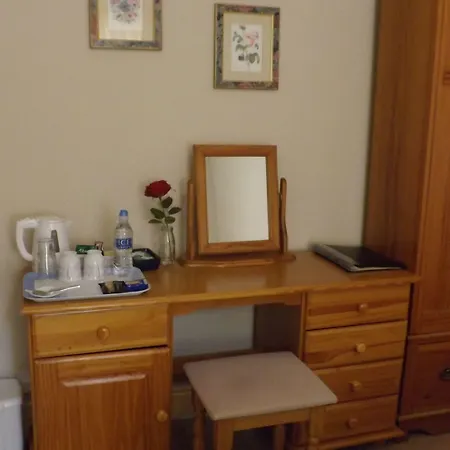 Cedar House B&B-3